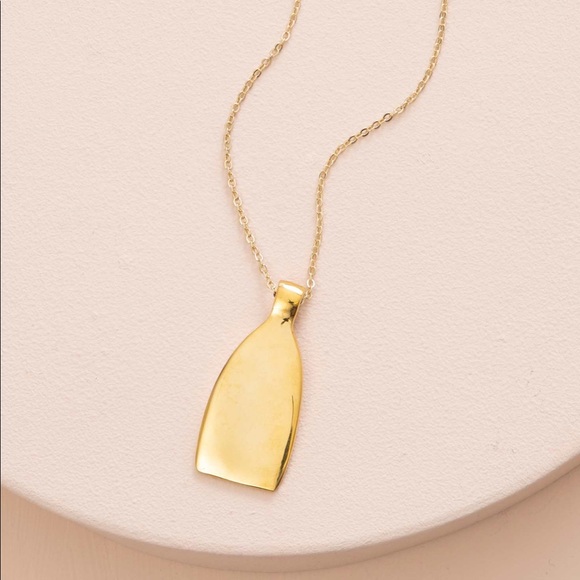 Noonday Collection Jewelry - EUC Noonday Lustrous Pendant Necklace brass